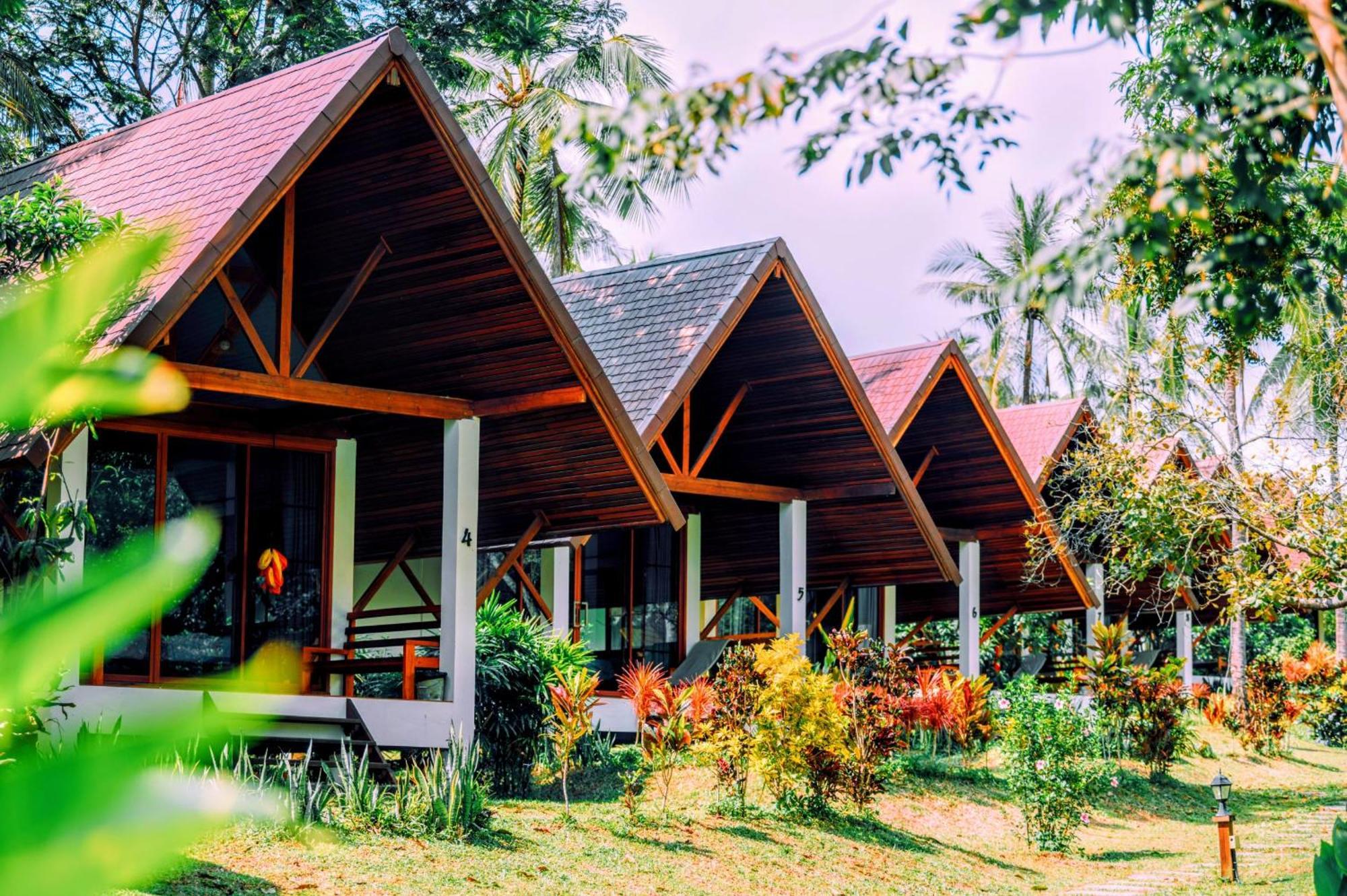 Phayamas Private Beach Resort And Island Brew - Adults Only Koh Phayam Bilik gambar
