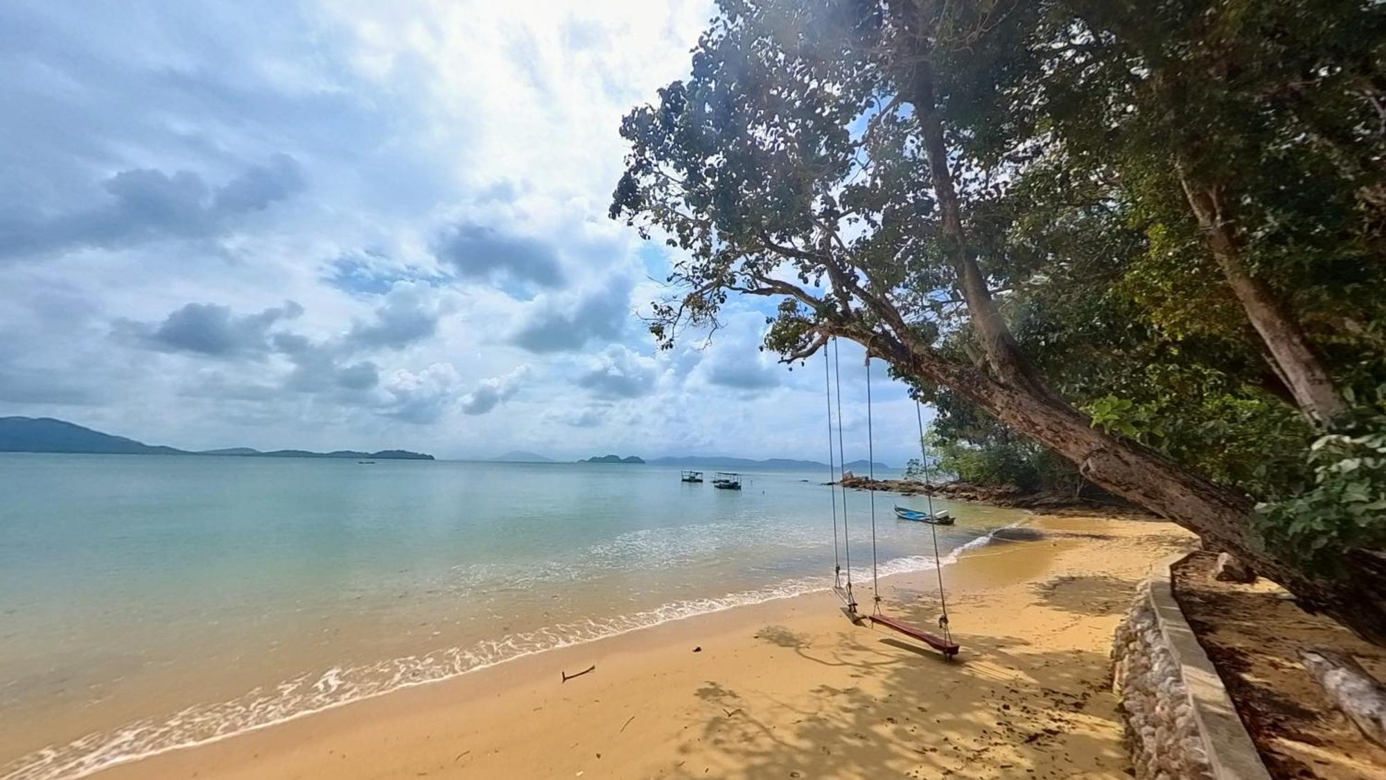 Phayamas Private Beach Resort And Island Brew - Adults Only Koh Phayam Luaran gambar