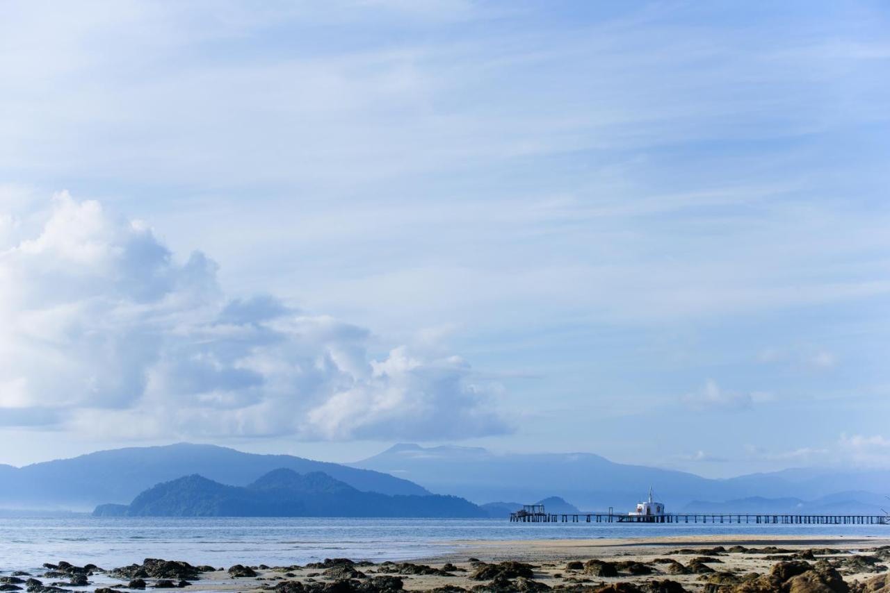Phayamas Private Beach Resort And Island Brew - Adults Only Koh Phayam Luaran gambar