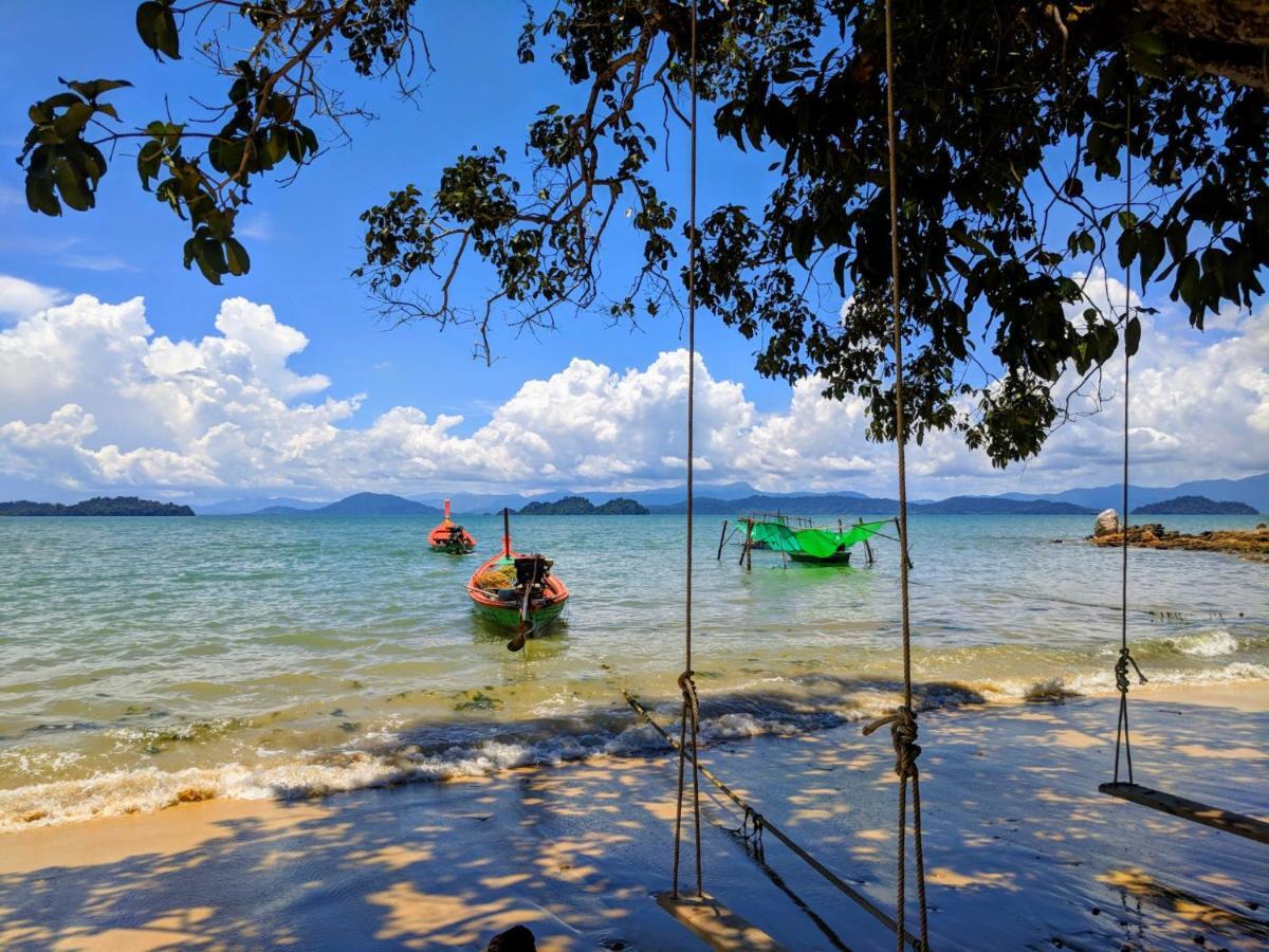 Phayamas Private Beach Resort And Island Brew - Adults Only Koh Phayam Luaran gambar